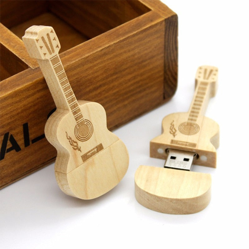 USB-minne för gitarr i trä