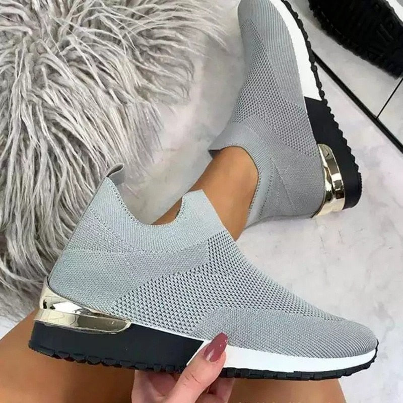 Elastiska slip-on sneakers