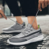 Sneakers för män i vävt mesh